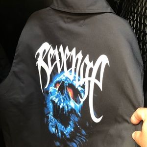 Meet your Posher, Carlos